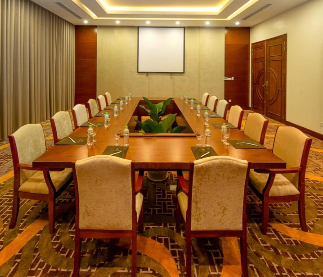 Xavia Hotel Quy Nhơn Exterior foto